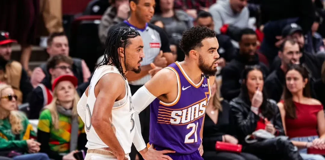 公牛队大胜太阳队,表现稳健(公牛对太阳总决赛第六场 绝杀) 公牛队大胜太阳队,表现稳健(公牛对太阳总决赛第六场 绝杀)