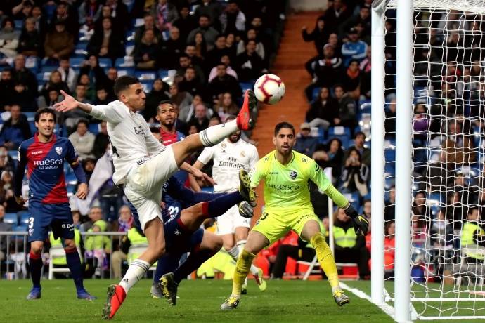 科隆主场失利,保级前景黯淡陷入困扰(科隆有什么球队) 科隆主场失利,保级前景黯淡陷入困扰(科隆有什么球队)