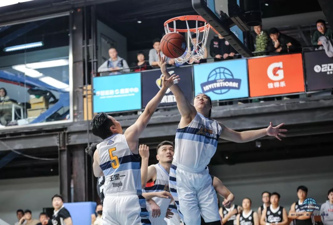 法兰克福全队备战,迎接激烈比拼的简单介绍 法兰克福全队备战,迎接激烈比拼的简单介绍