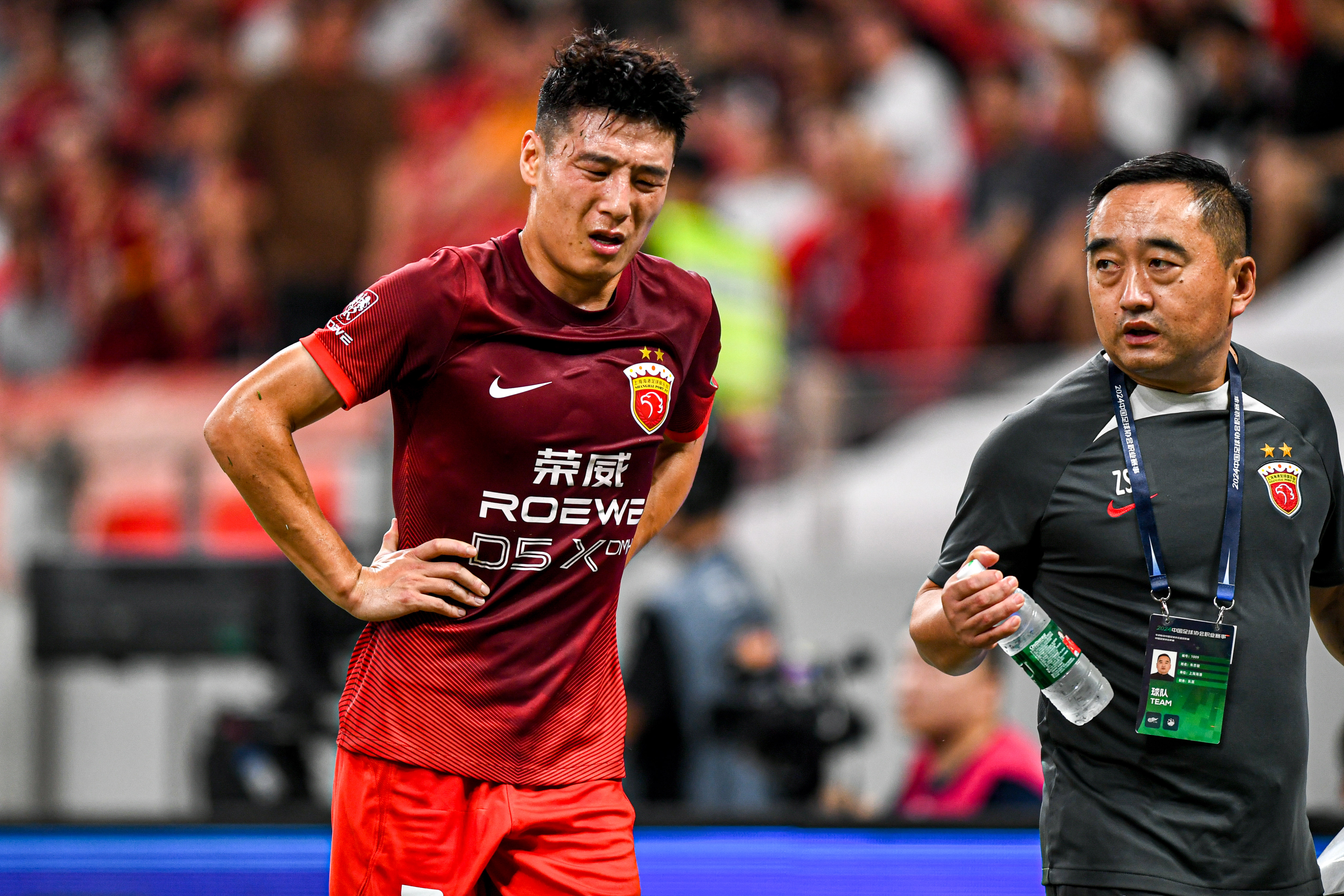 包含上港客场逆袭申花,继续争夺前四位置的词条 包含上港客场逆袭申花,继续争夺前四位置的词条