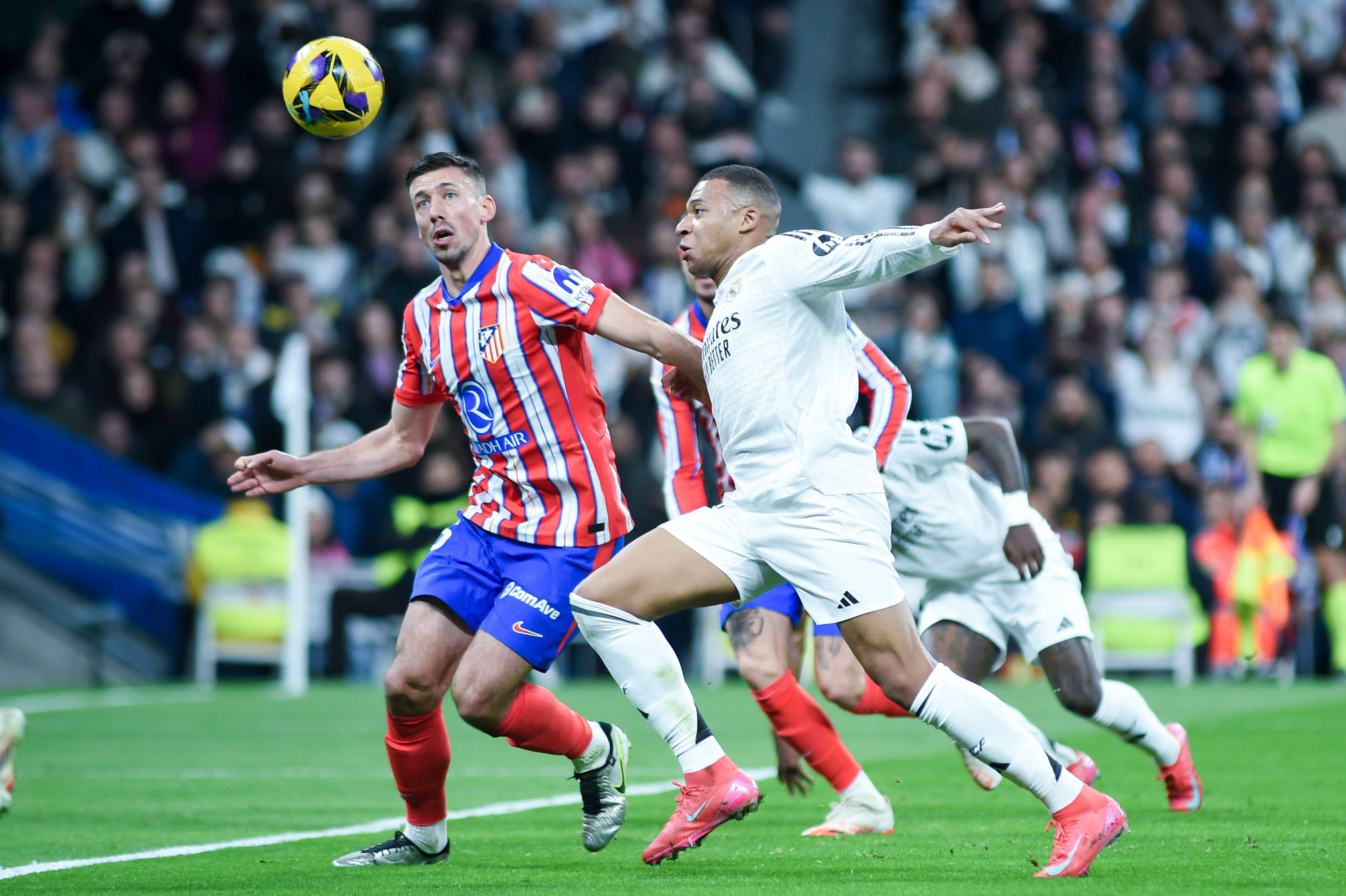 西甲名将破门助球队稳住榜首位置 西甲名将破门助球队稳住榜首位置