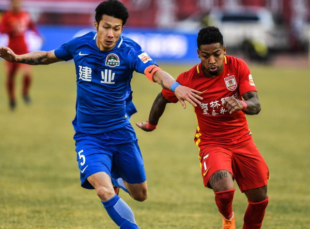 河南建业险胜,豪取重要三分 河南建业险胜,豪取重要三分